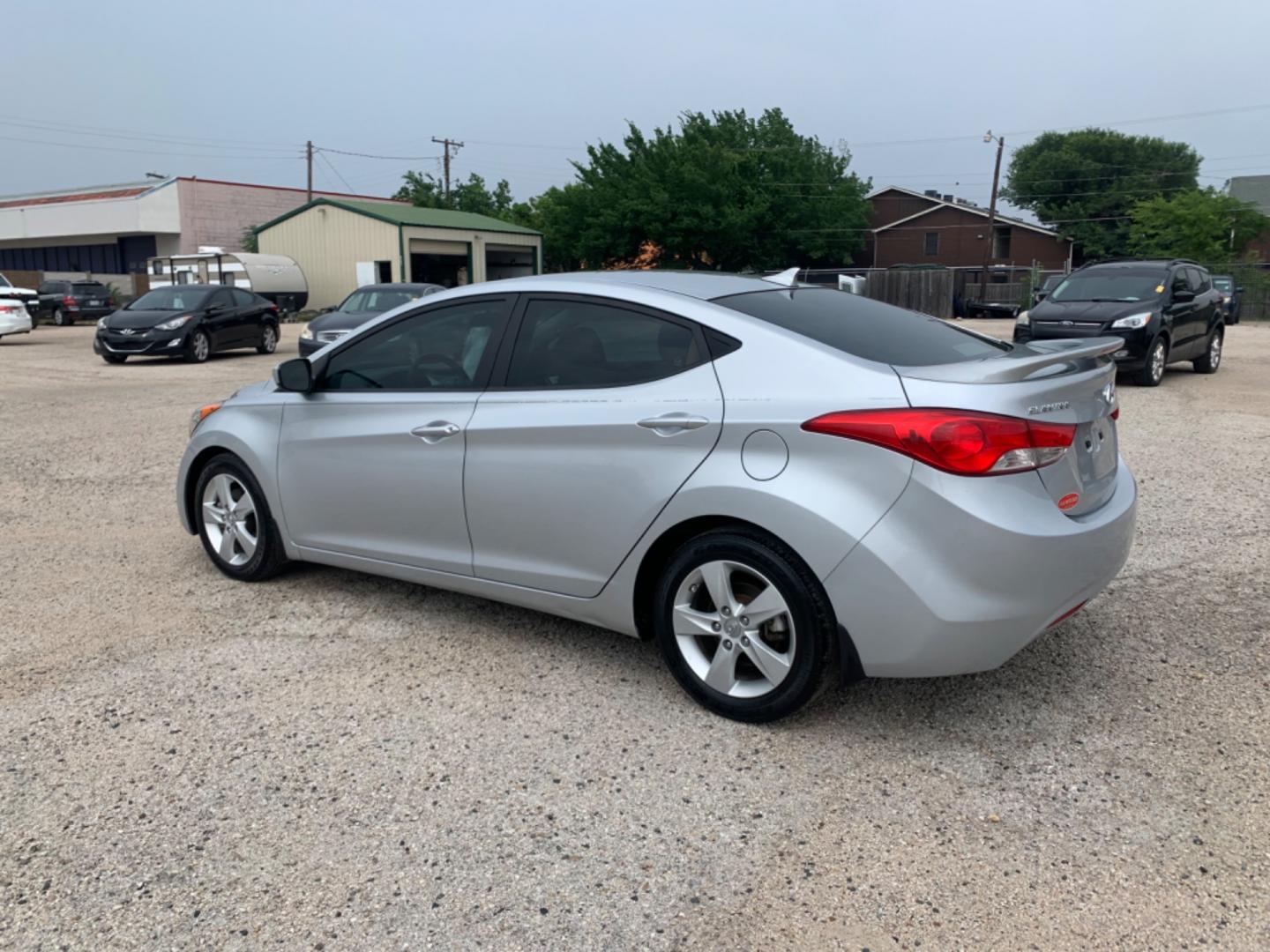 2013 Silver /Black Hyundai Elantra (5NPDH4AE1DH) with an 4 Cylinders E 1.8L MFI DOHC 110 engine, AUTOMATIC transmission, located at 1830 North Belt Line Road, Irving, TX, 75061, (469) 524-0199, 32.834373, -96.993584 - Photo#3